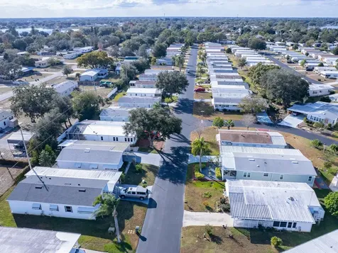 6092 Southern Oaks Drive SE Winter Haven FL 33884