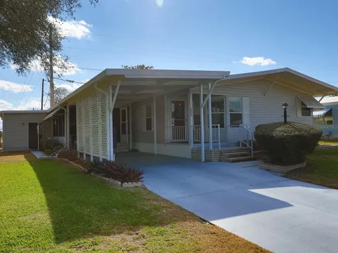 6092 Southern Oaks Drive SE Winter Haven FL 33884