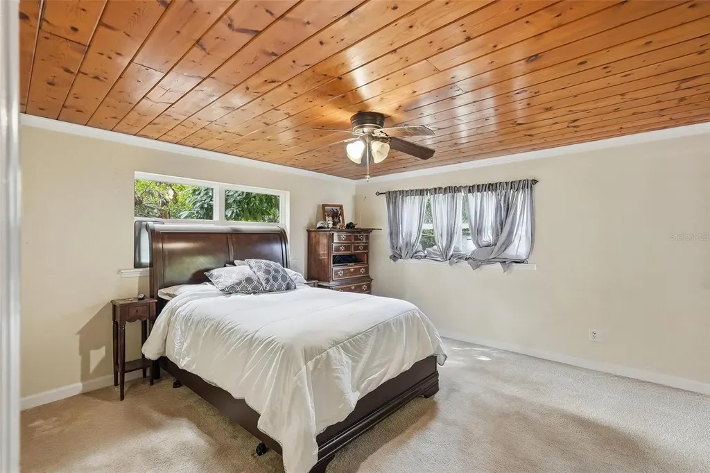 2814 W Humphrey Street Tampa FL 33614