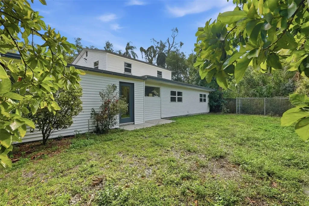 2814 W Humphrey Street Tampa FL 33614
