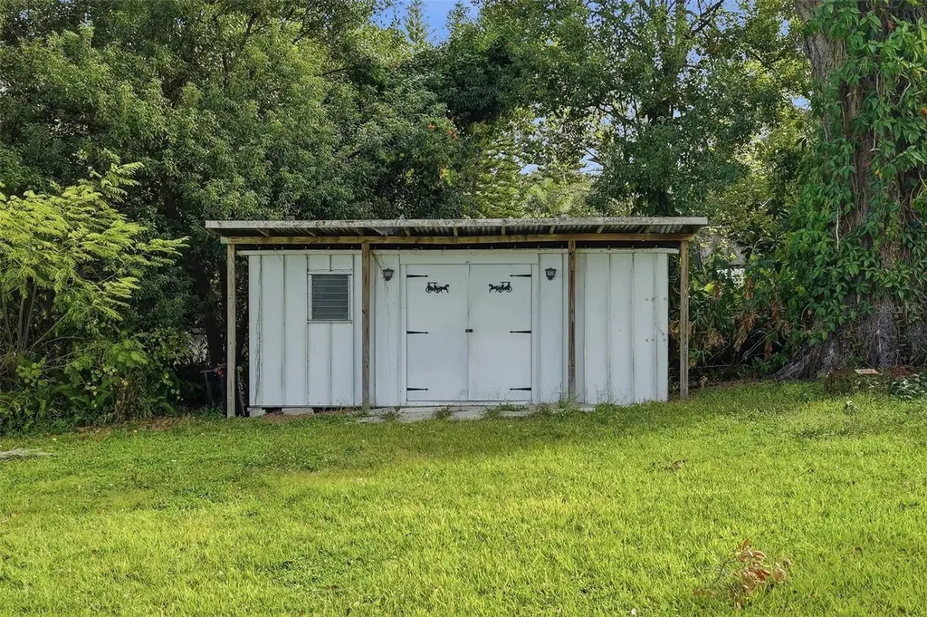 2814 W Humphrey Street Tampa FL 33614