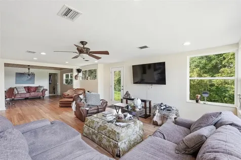 2814 W Humphrey Street Tampa FL 33614