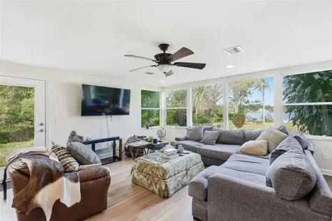 2814 W Humphrey Street Tampa FL 33614