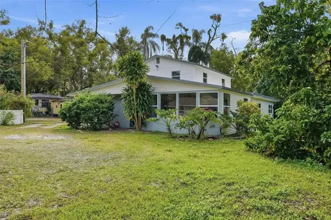 2814 W Humphrey Street Tampa FL 33614