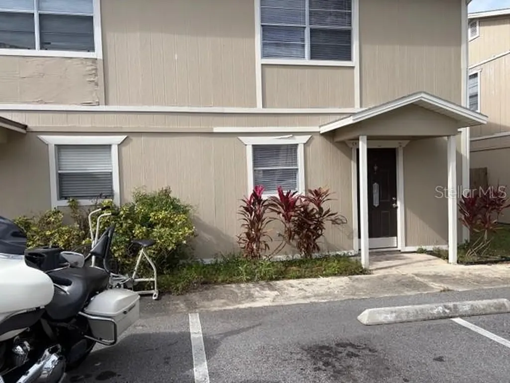 140 Douglas Road W Oldsmar FL 34677