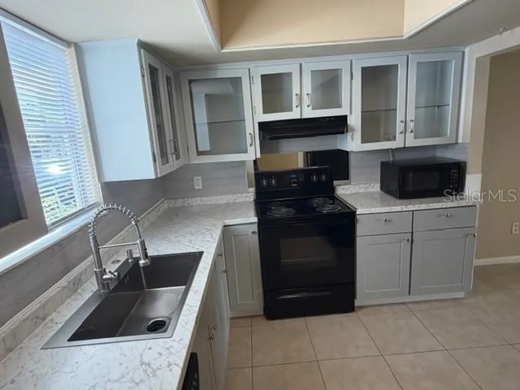 140 Douglas Road W Oldsmar FL 34677