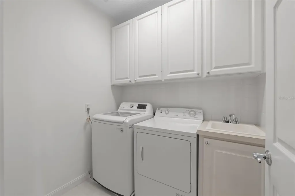 7665 Bergamo Avenue Sarasota FL 34238