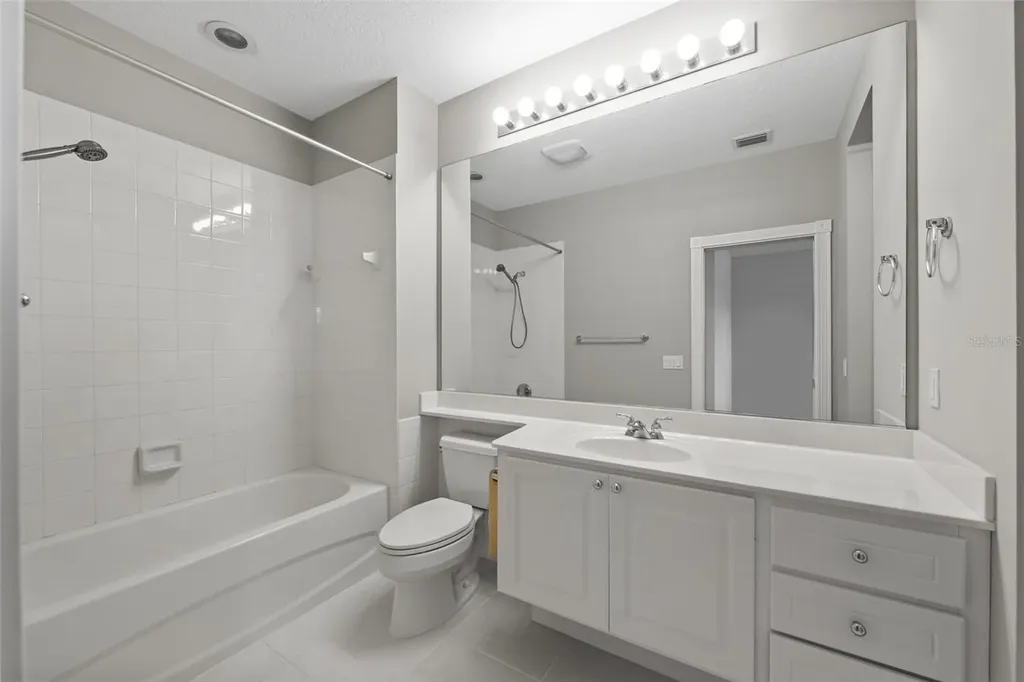 7665 Bergamo Avenue Sarasota FL 34238