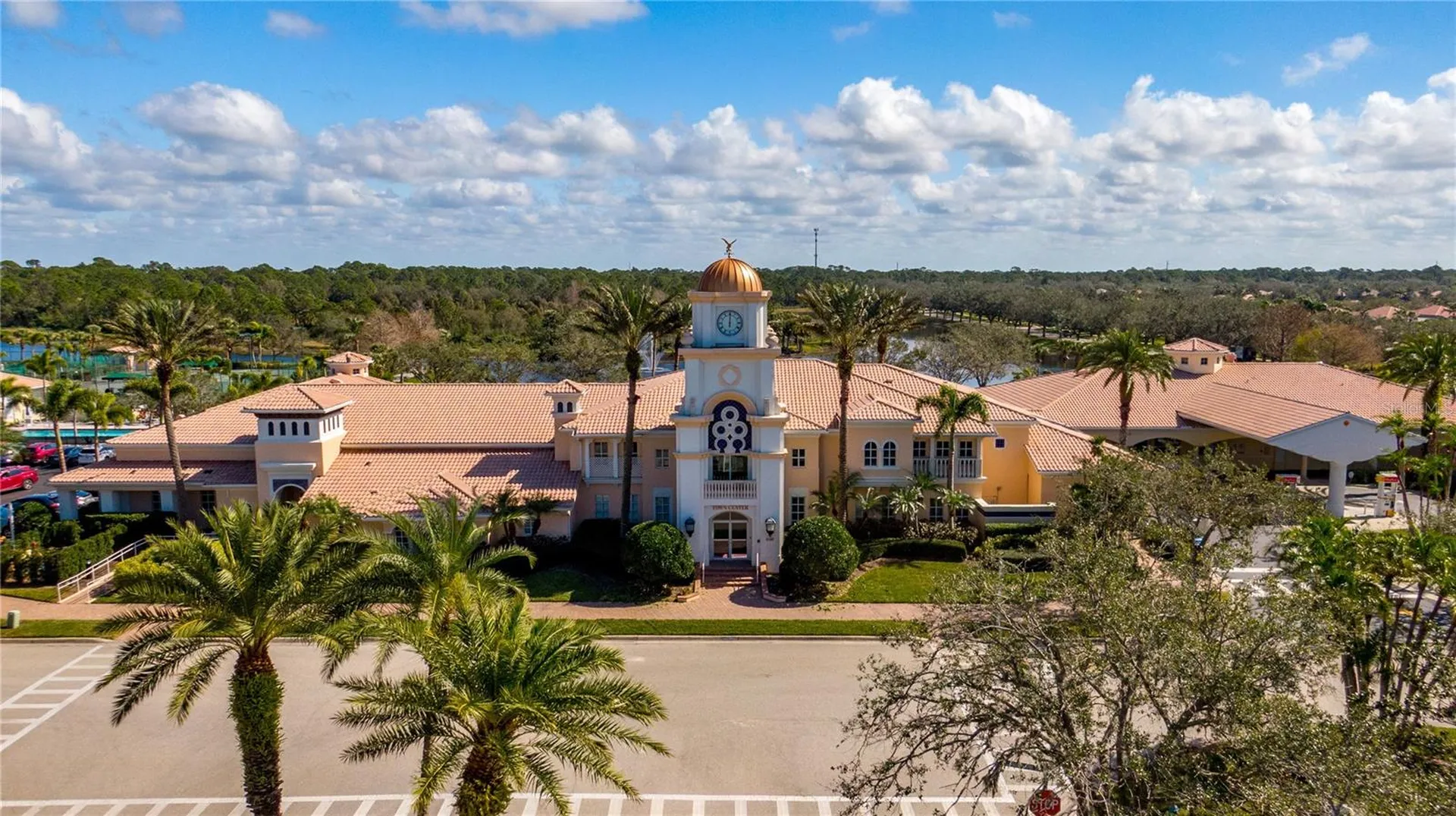 7665 Bergamo Avenue Sarasota FL 34238