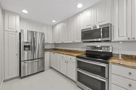 7665 Bergamo Avenue Sarasota FL 34238