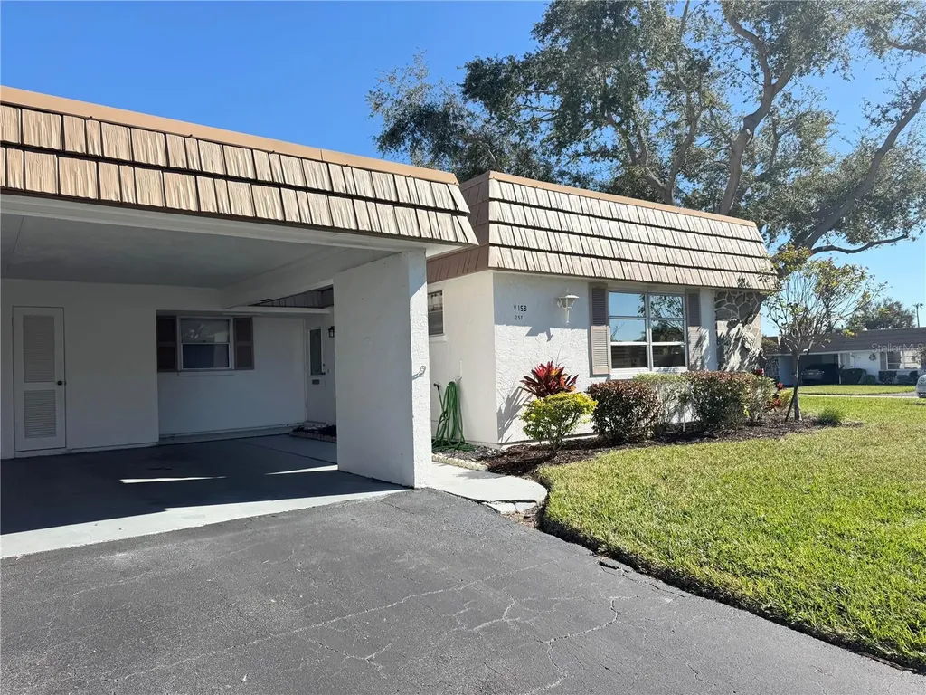 2571 Riverbluff Parkway Sarasota FL 34231