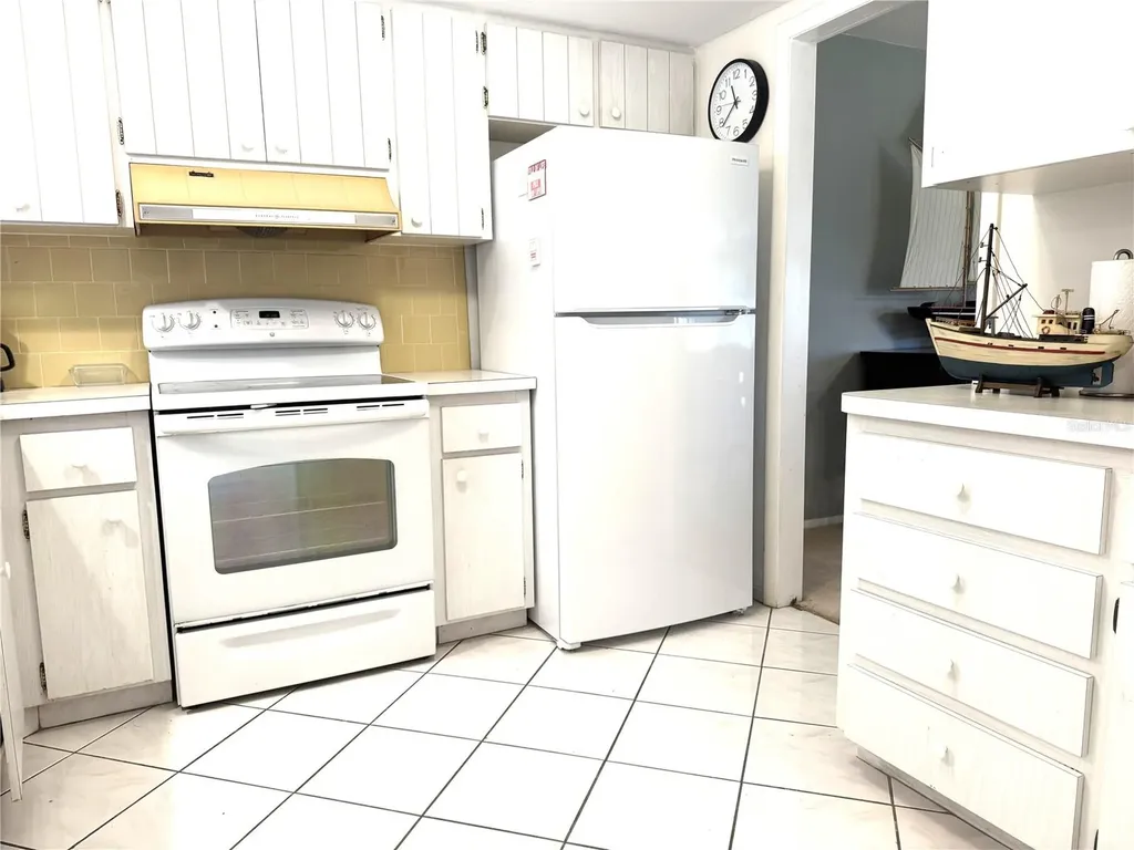 2571 Riverbluff Parkway Sarasota FL 34231