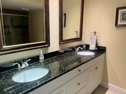 1125 W Peppertree Drive Sarasota FL 34242
