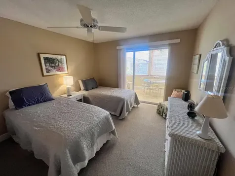 1125 W Peppertree Drive Sarasota FL 34242