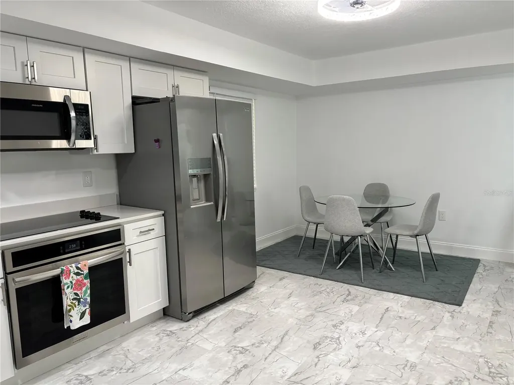 4904 38th Way S St Petersburg FL 33711