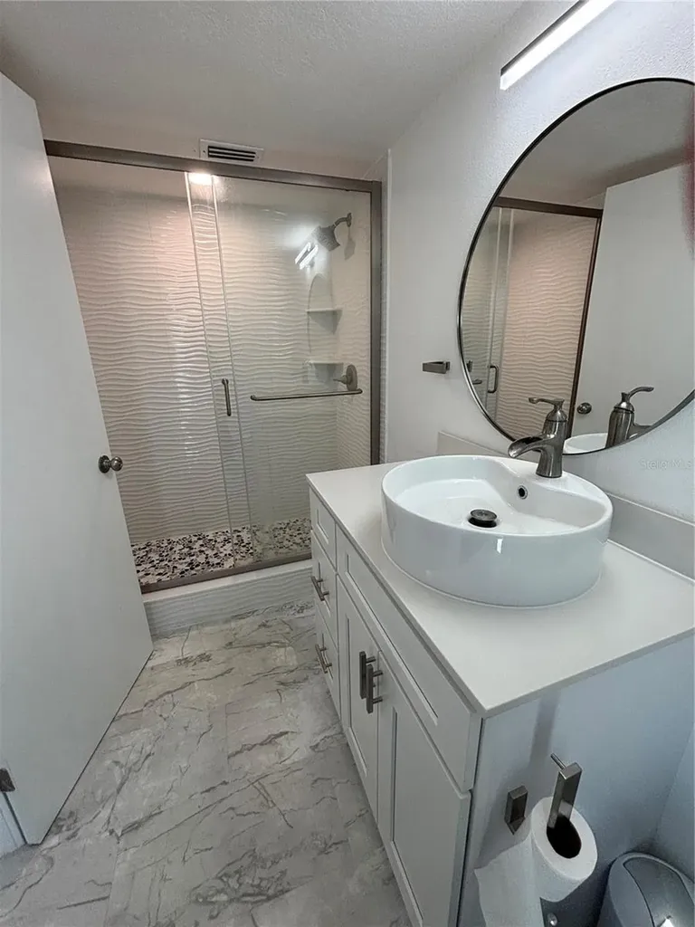 4904 38th Way S St Petersburg FL 33711