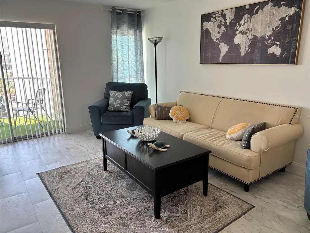 4904 38th Way S St Petersburg FL 33711
