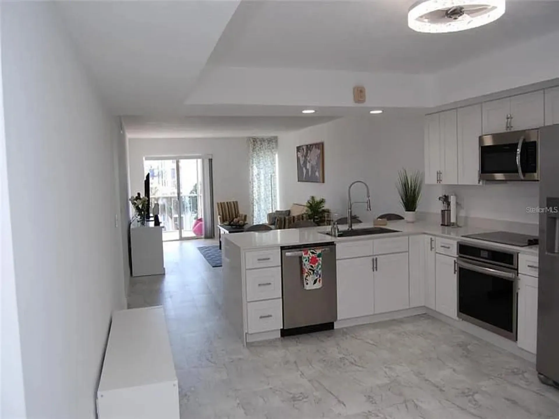 4904 38th Way S St Petersburg FL 33711