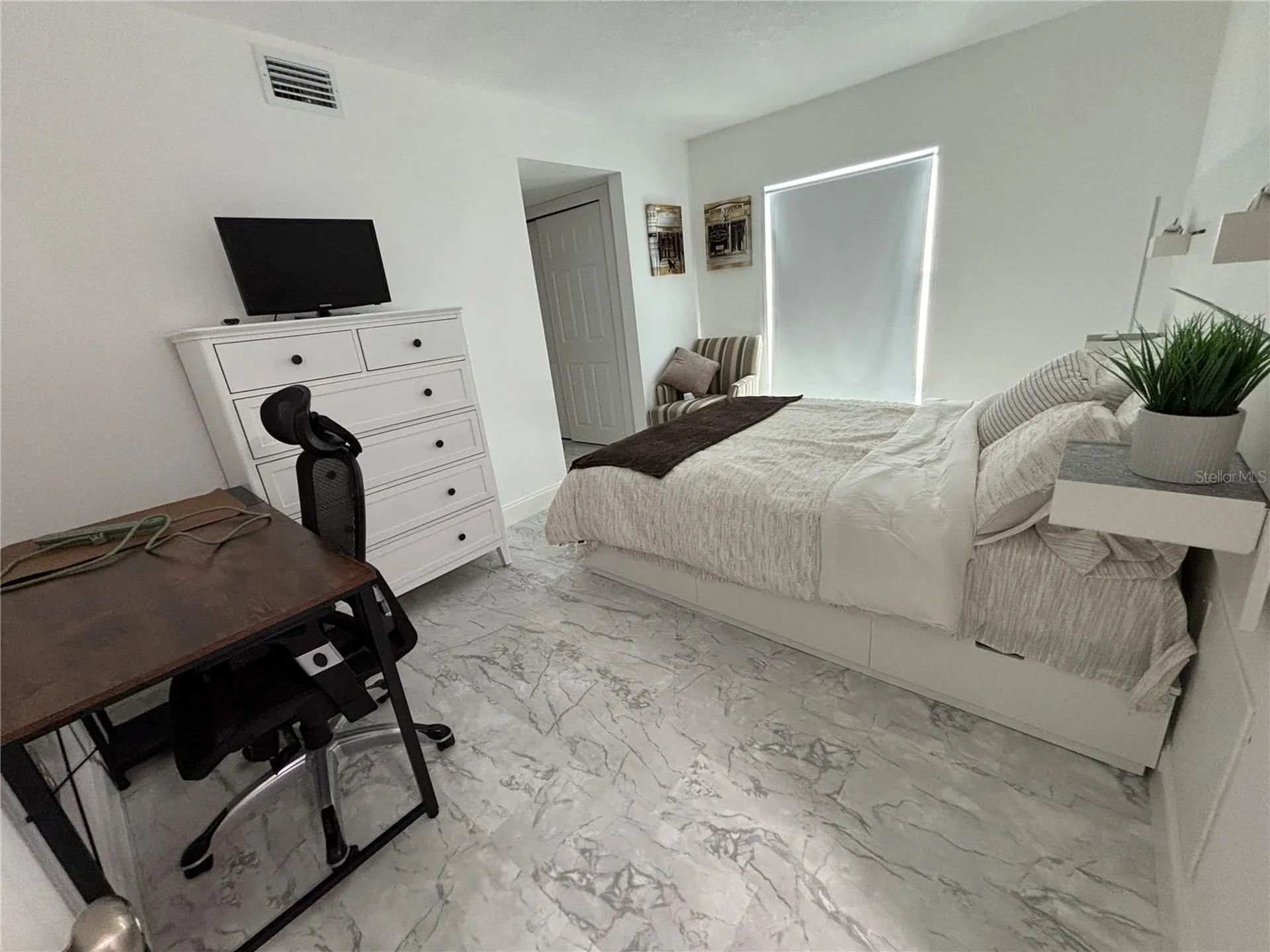 4904 38th Way S St Petersburg FL 33711