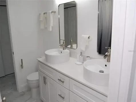 4904 38th Way S St Petersburg FL 33711