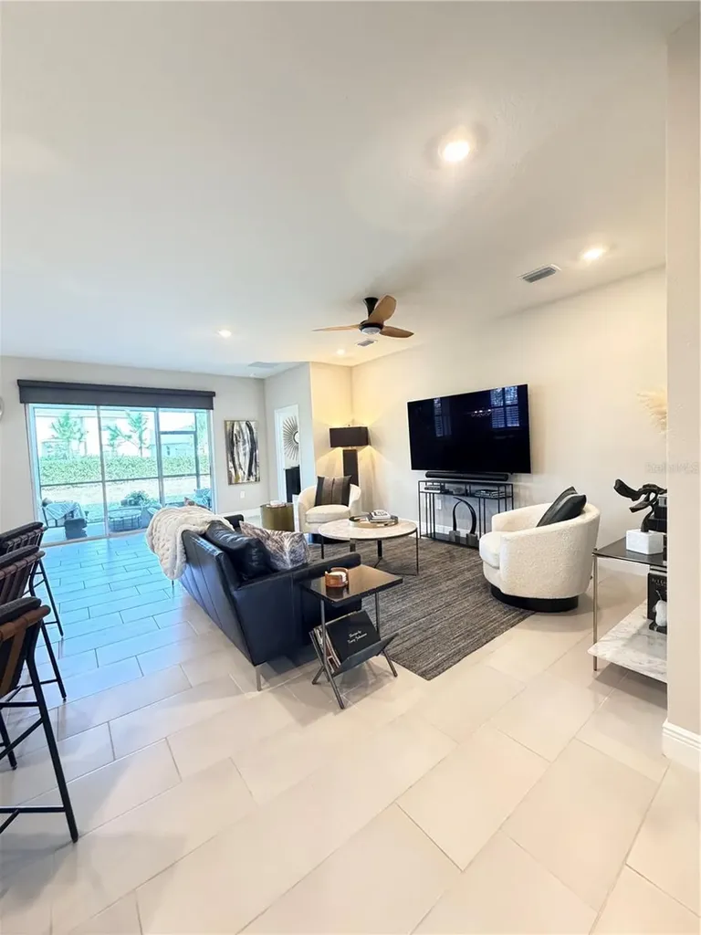 17715 Cantarina Cove Lakewood Ranch FL 34211