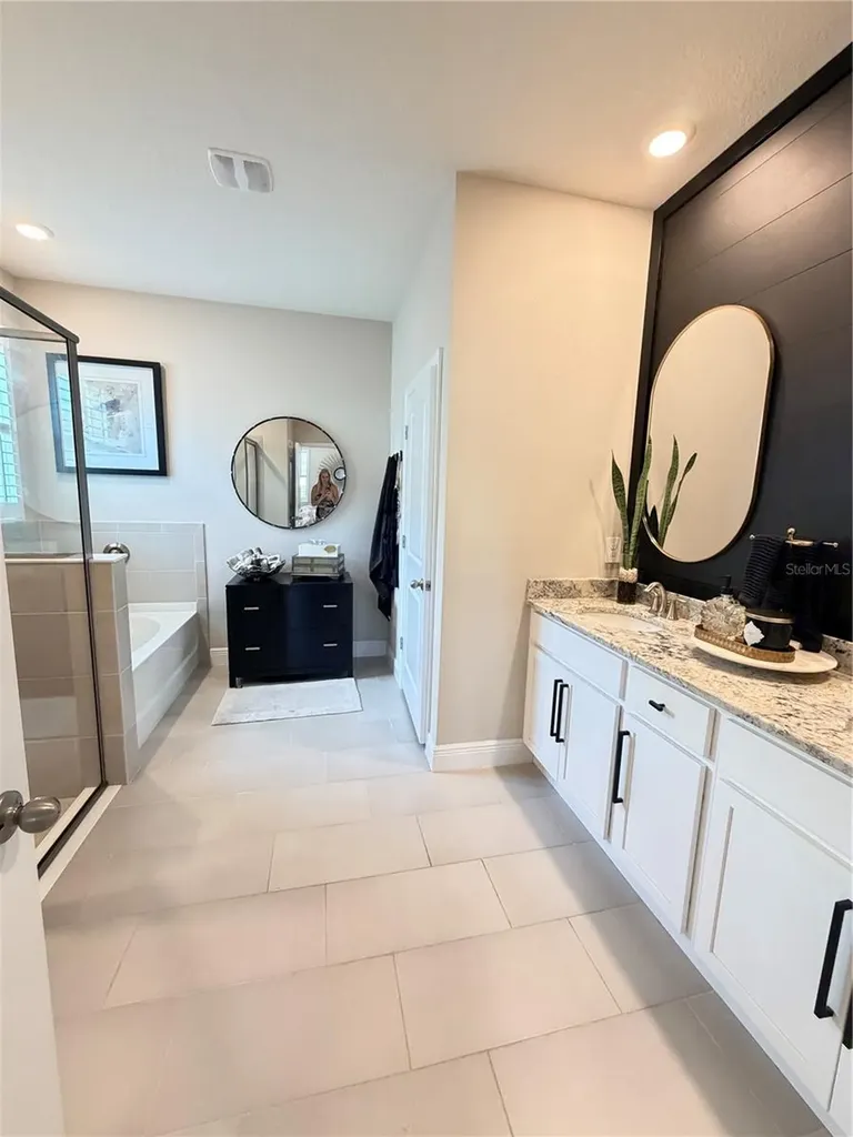 17715 Cantarina Cove Lakewood Ranch FL 34211