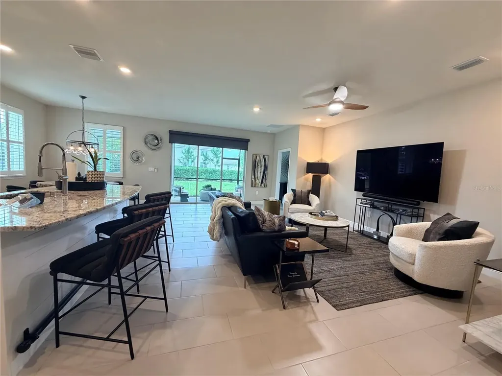 17715 Cantarina Cove Lakewood Ranch FL 34211
