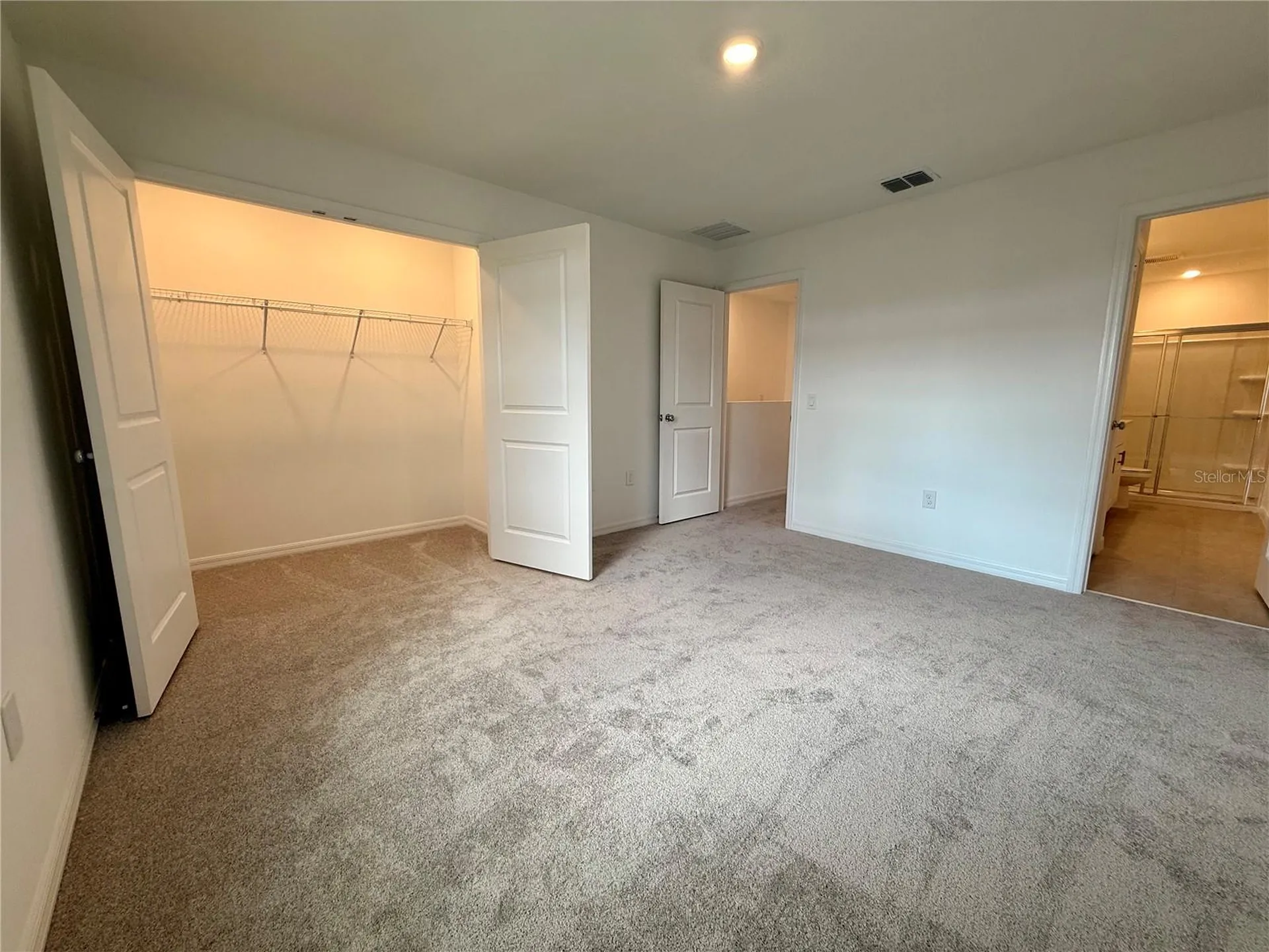 2996 Skyline Loop Kissimmee FL 34758