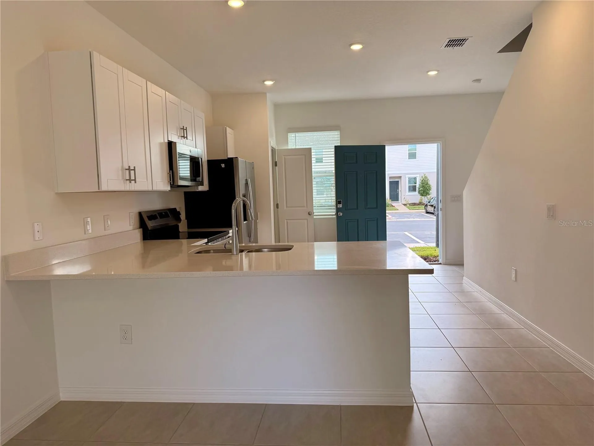 2996 Skyline Loop Kissimmee FL 34758