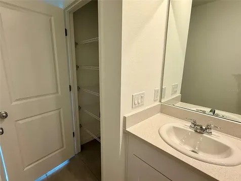 2996 Skyline Loop Kissimmee FL 34758