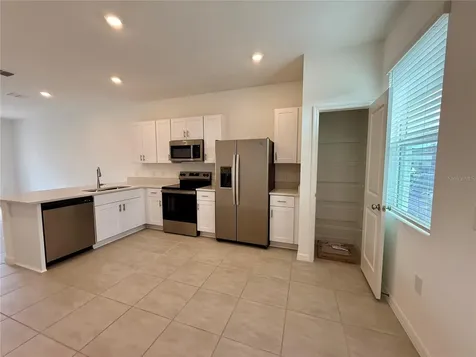 2996 Skyline Loop Kissimmee FL 34758