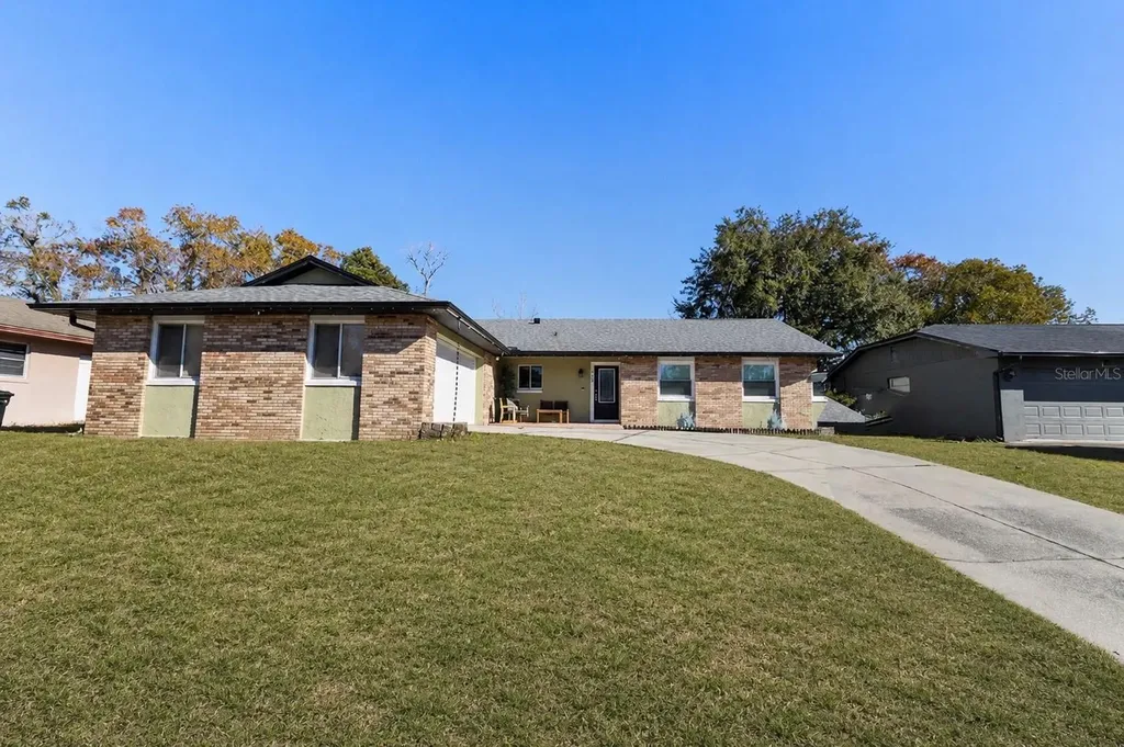 986 Turkey Hollow Circle Winter Springs FL 32708