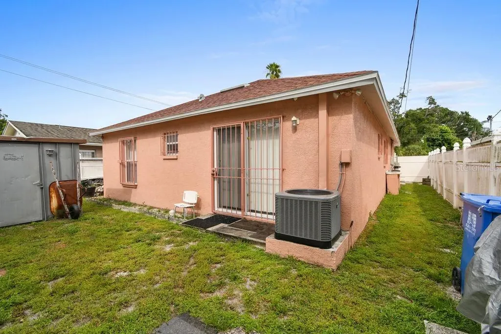 1125 40th Street S St Petersburg FL 33711