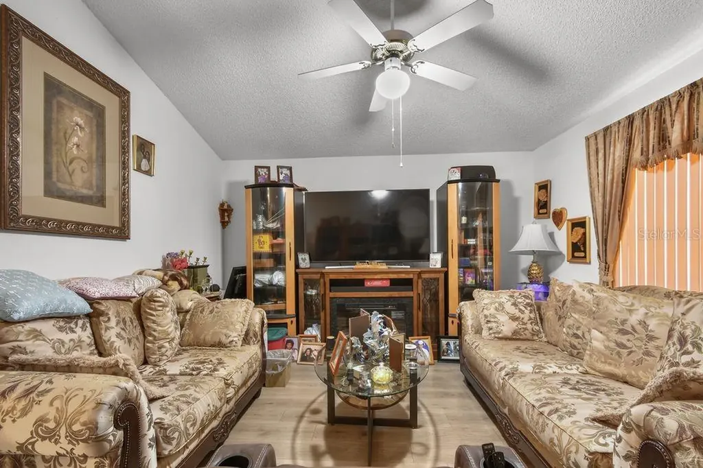 1125 40th Street S St Petersburg FL 33711