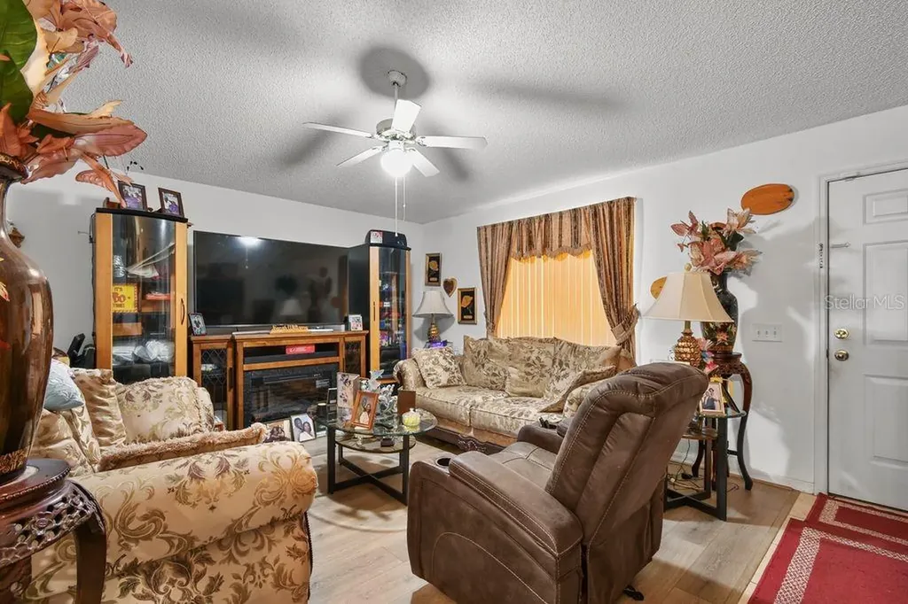 1125 40th Street S St Petersburg FL 33711