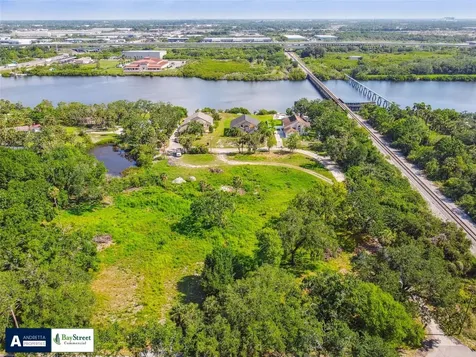 5116 Palm River Road Tampa FL 33619