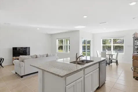 3669 Rory Oak Circle Apopka FL 32703