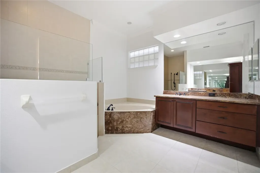6507 41st Court E Sarasota FL 34243