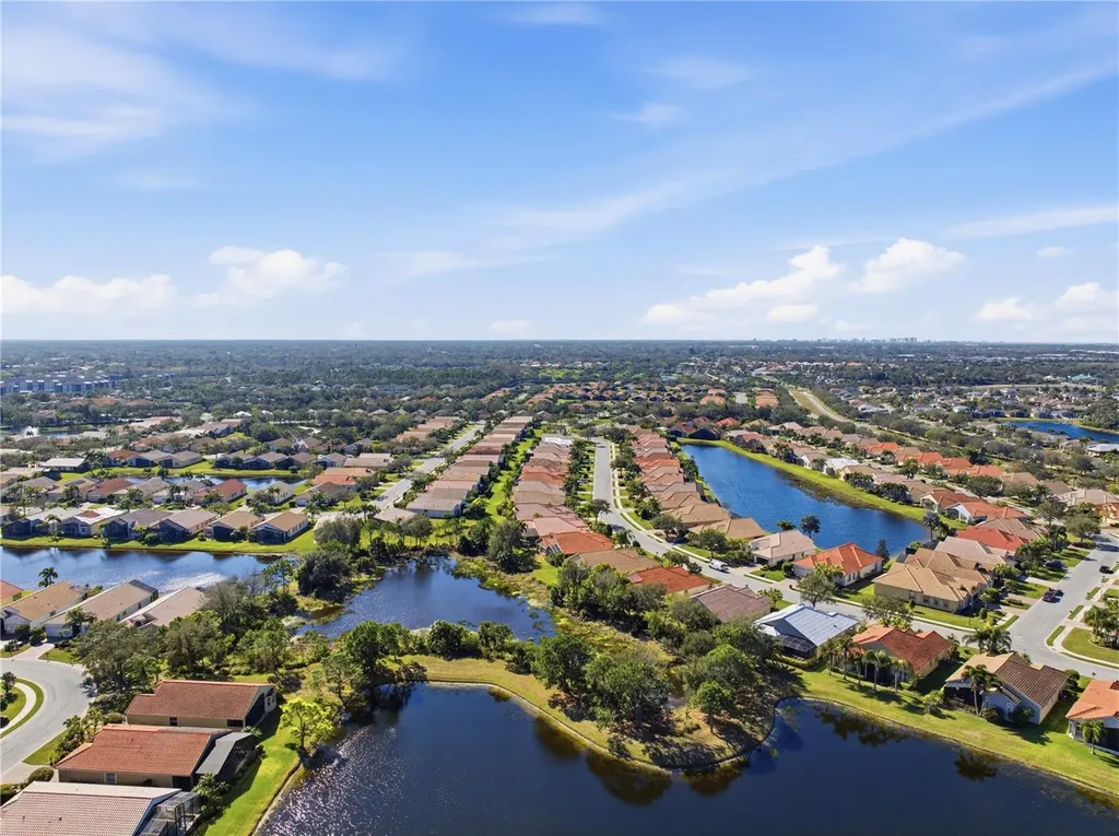 6507 41st Court E Sarasota FL 34243