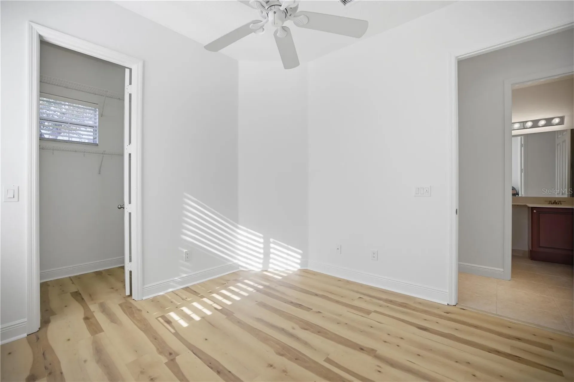 6507 41st Court E Sarasota FL 34243