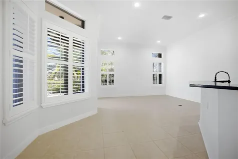6507 41st Court E Sarasota FL 34243