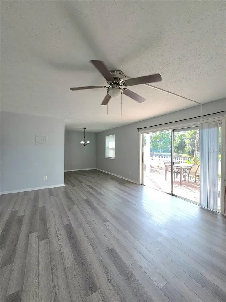 13690 Orange Sunset Drive Tampa FL 33618