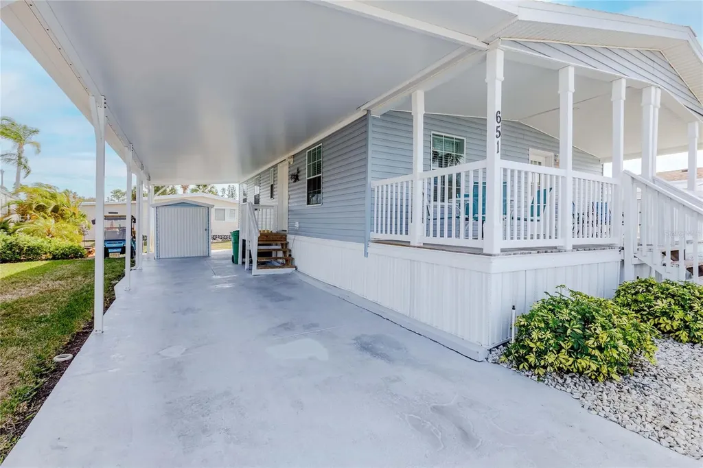 2100 Kings Highway Port Charlotte FL 33980