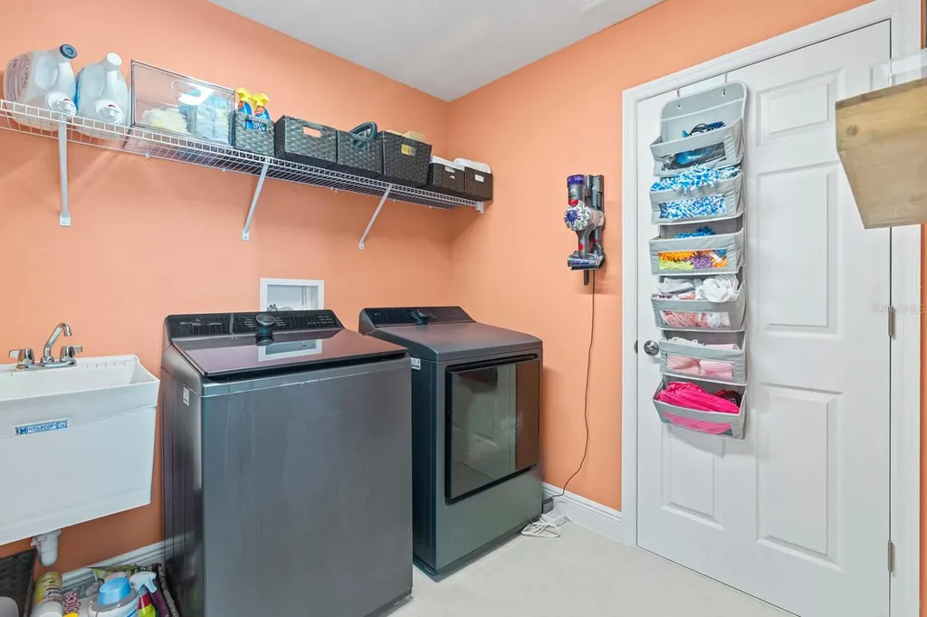 14661 Horse Trot Road Lithia FL 33547