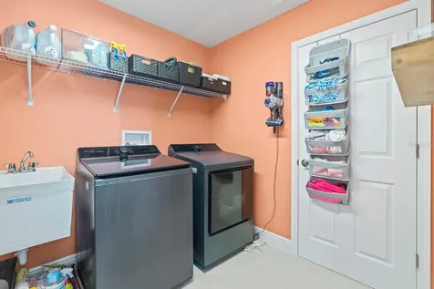 14661 Horse Trot Road Lithia FL 33547
