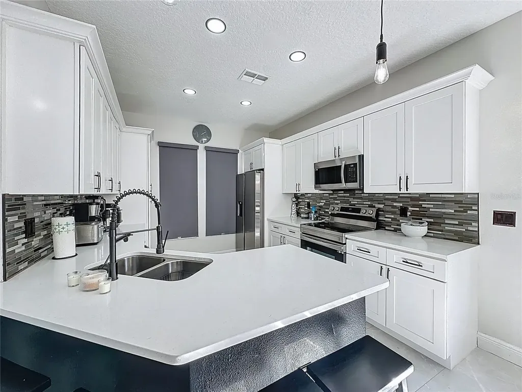 166 Minniehaha Circle Haines City FL 33844