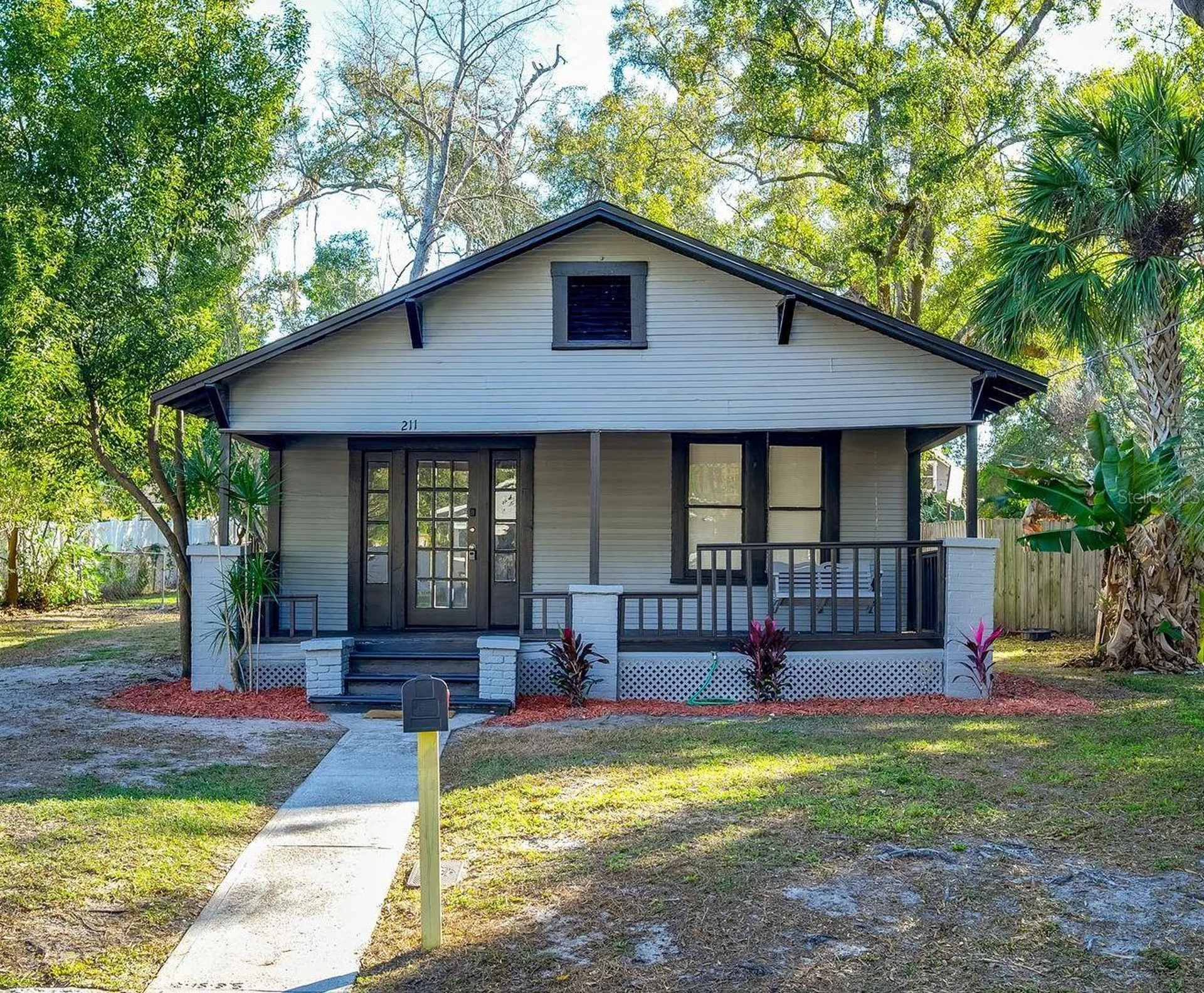 211 E Cluster Avenue Tampa FL 33604