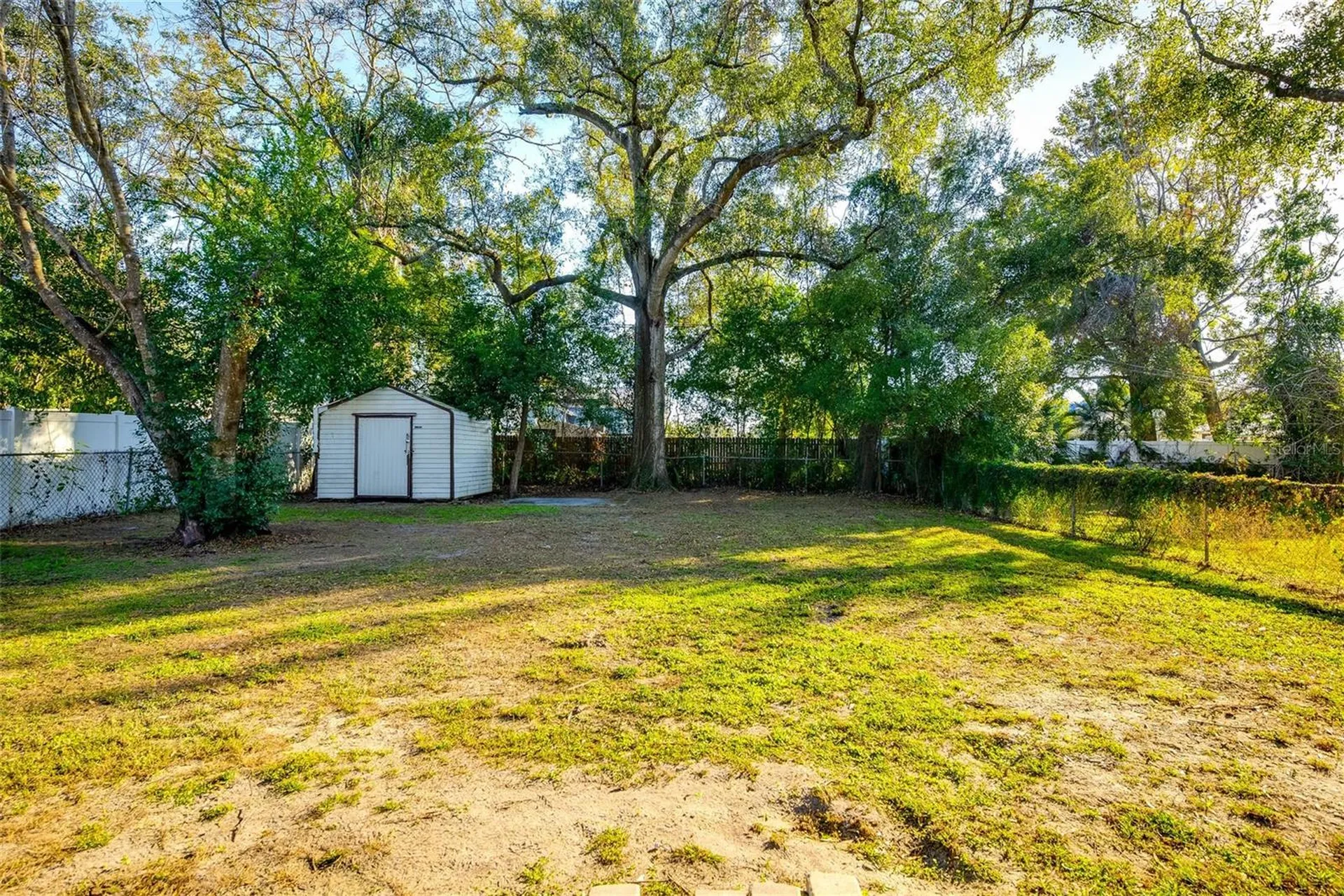 211 E Cluster Avenue Tampa FL 33604