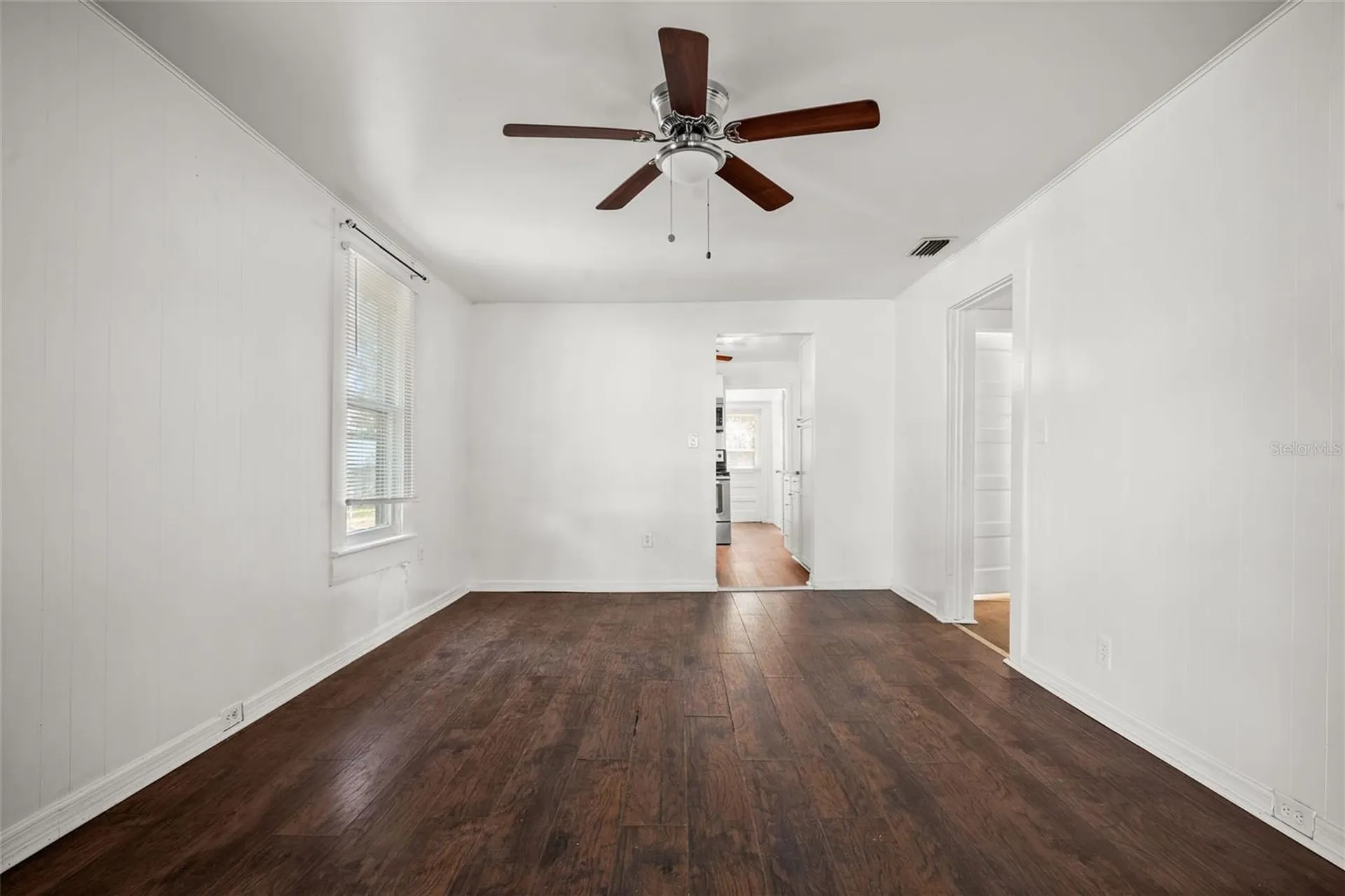 211 E Cluster Avenue Tampa FL 33604