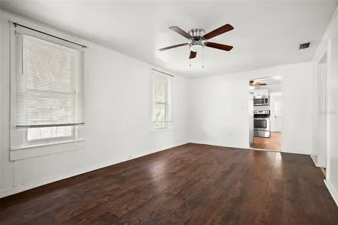 211 E Cluster Avenue Tampa FL 33604